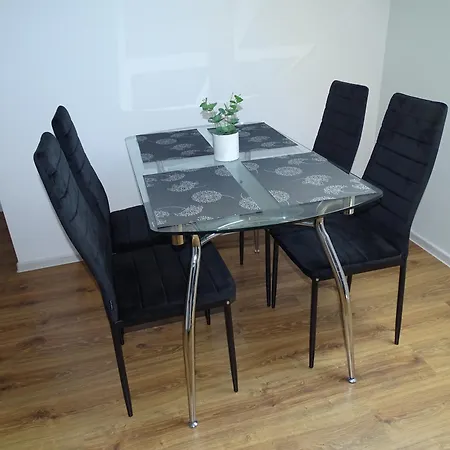 Apartament Lago Daire *